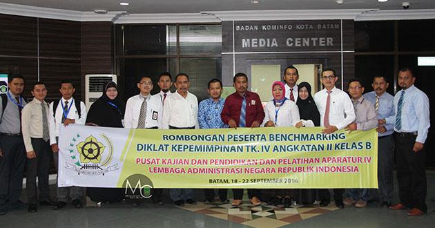 Pejabat Eselon IV Aceh Benchmarking ke Media Center Batam